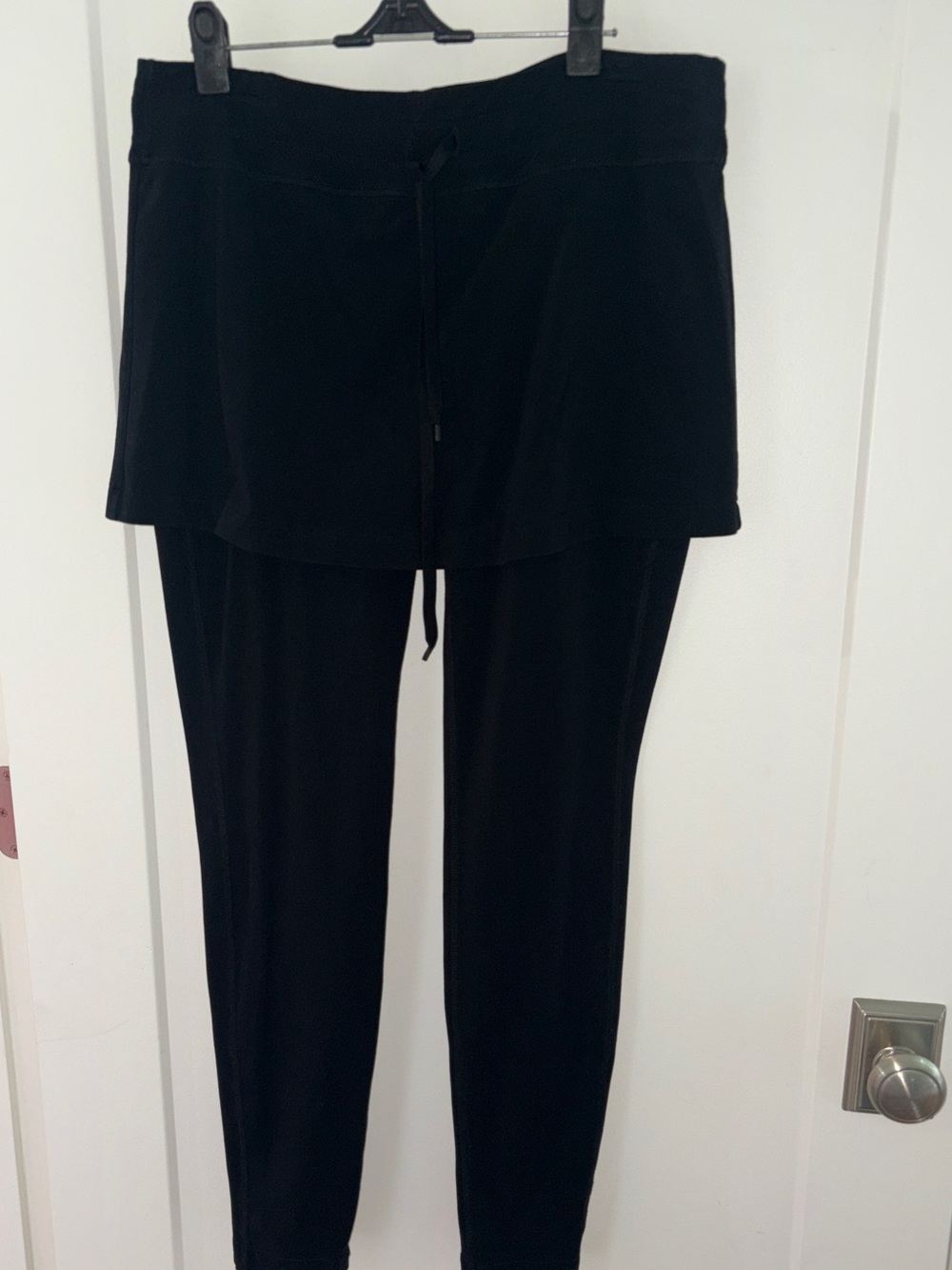 NWOT Athleta skirted legging sz L 722053-00
